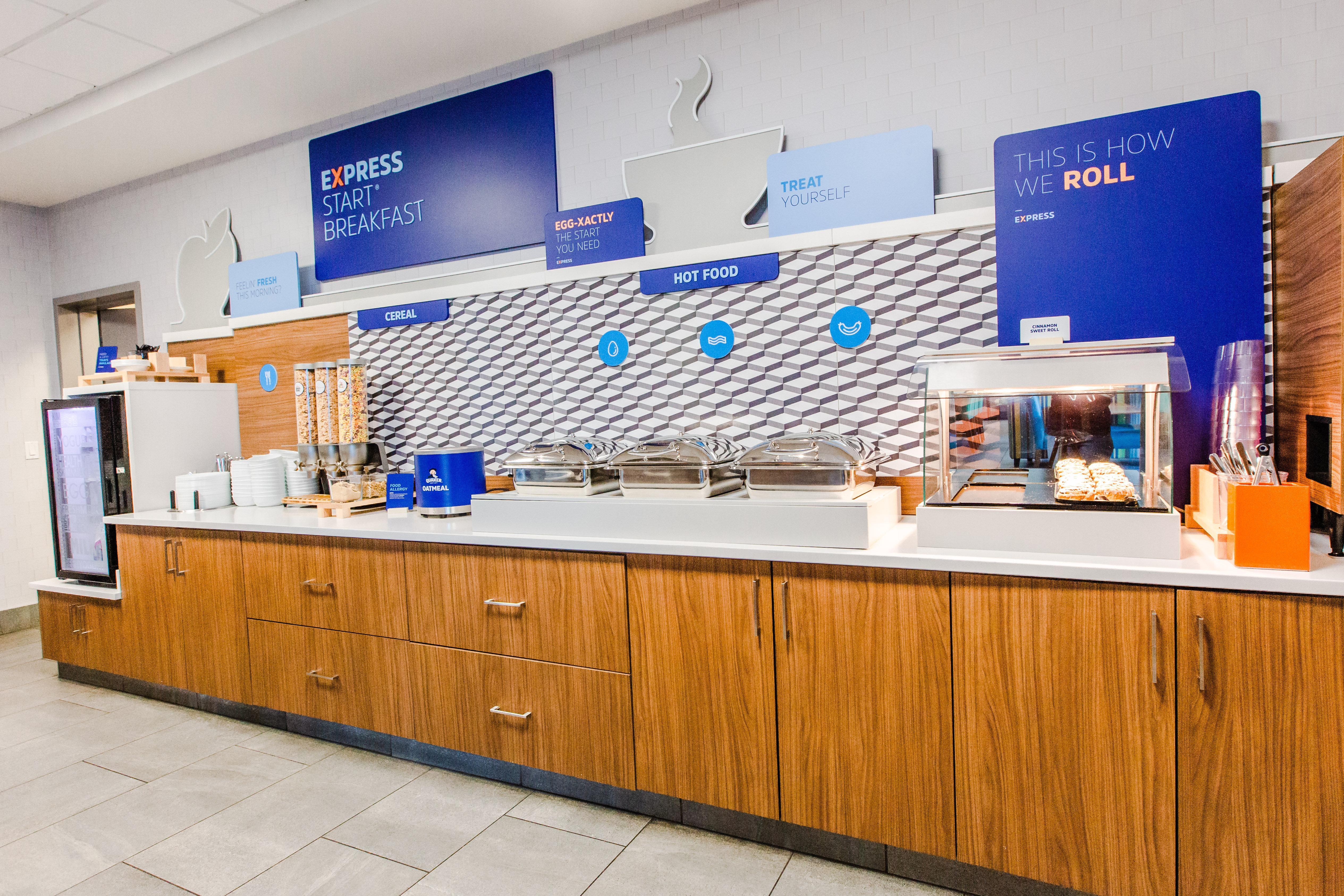 Holiday Inn Express & Suites - West Edmonton-Mall Area By Ihg Экстерьер фото