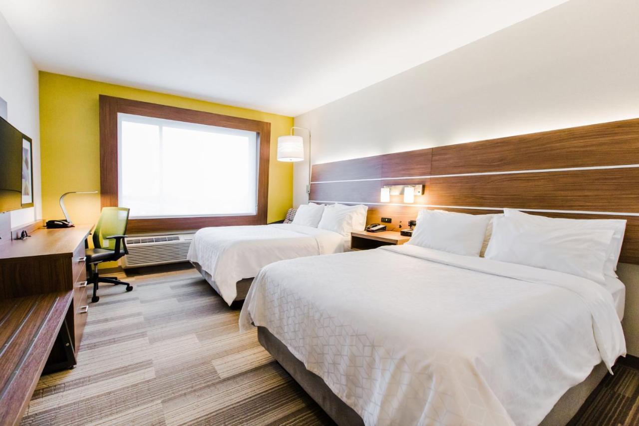 Holiday Inn Express & Suites - West Edmonton-Mall Area By Ihg Экстерьер фото