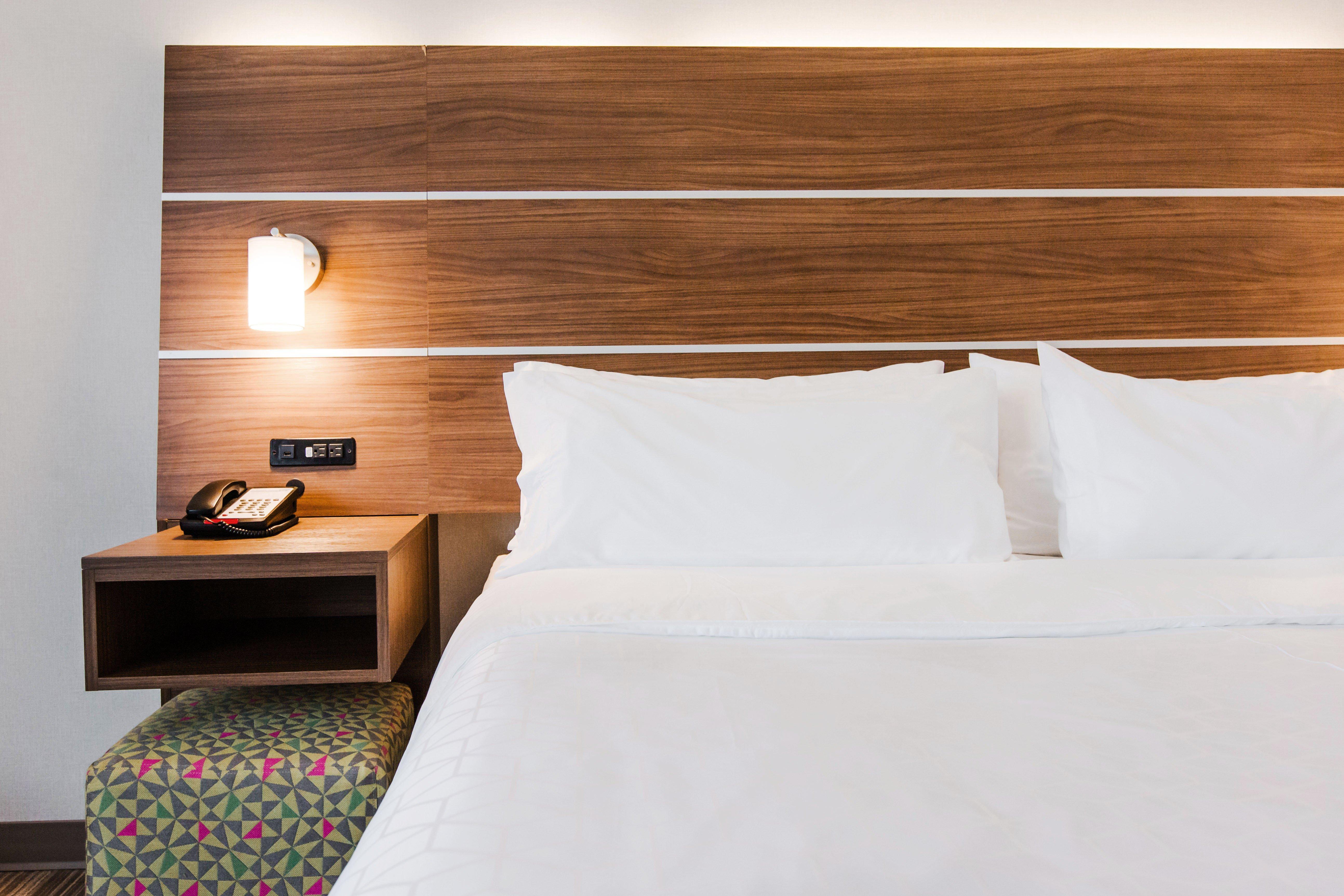 Holiday Inn Express & Suites - West Edmonton-Mall Area By Ihg Экстерьер фото