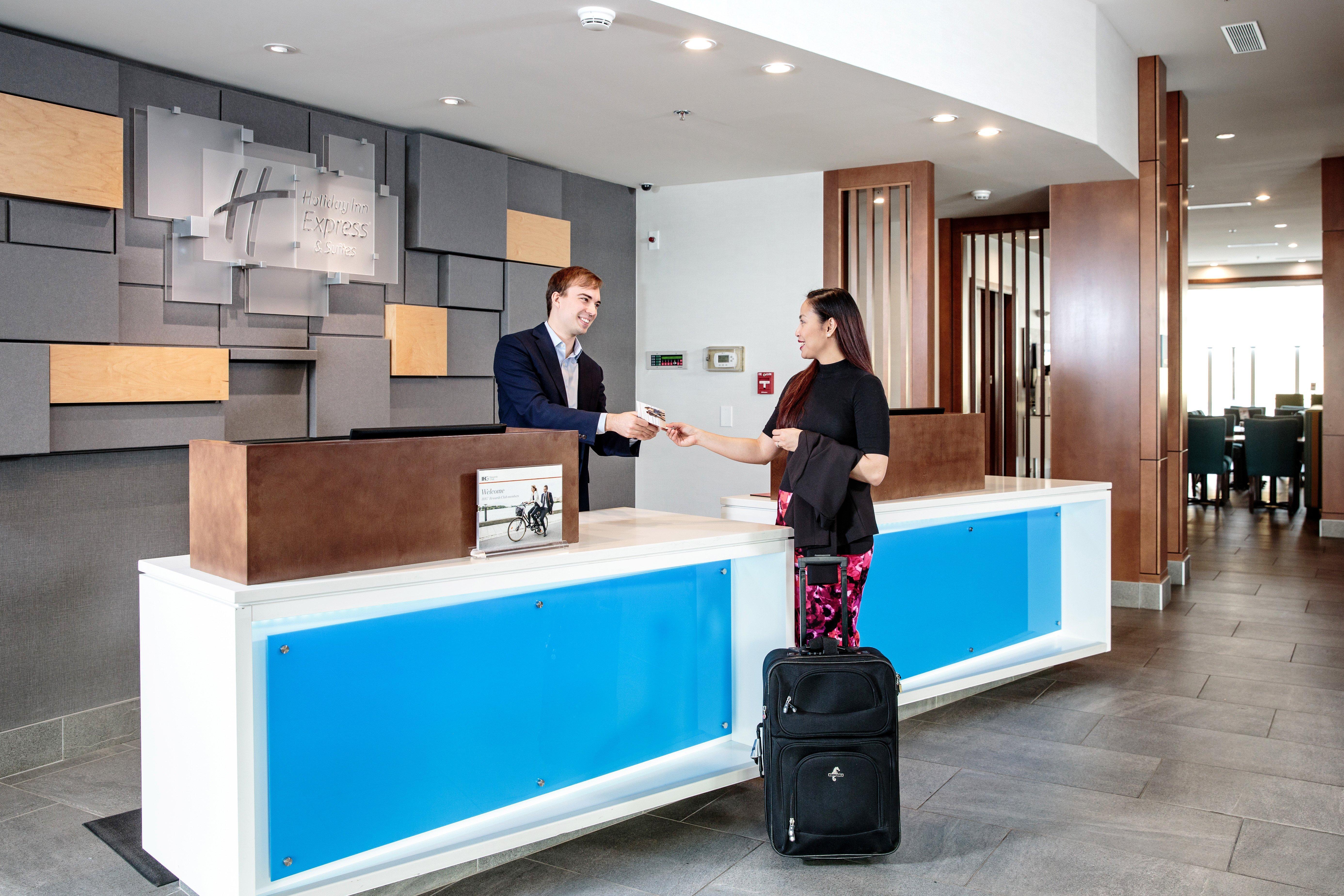 Holiday Inn Express & Suites - West Edmonton-Mall Area By Ihg Экстерьер фото